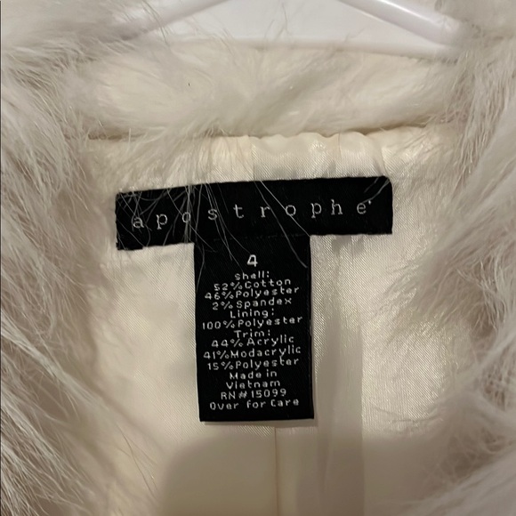 Apostrophe Cream coat with matching skirt with Faux Fur Collar - Picture 2 of 7